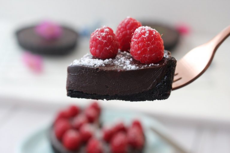 Raspberry chocolate tart
