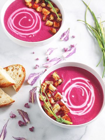 Creamed Cauliflower and Leek Soup