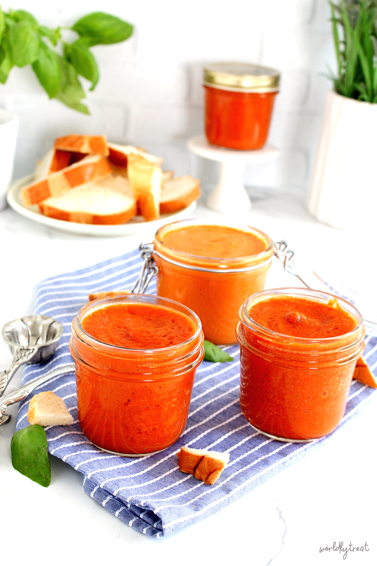 multi-purpose red bell pepper sauce