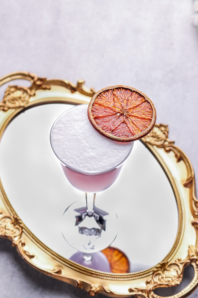 Showing the texture of a frothed aquafaba.