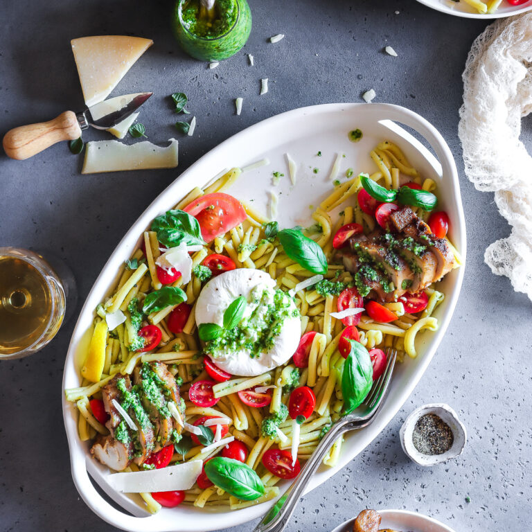 chicken caprese salad with basil pesto