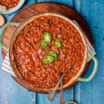 Baked beans with ground beef.