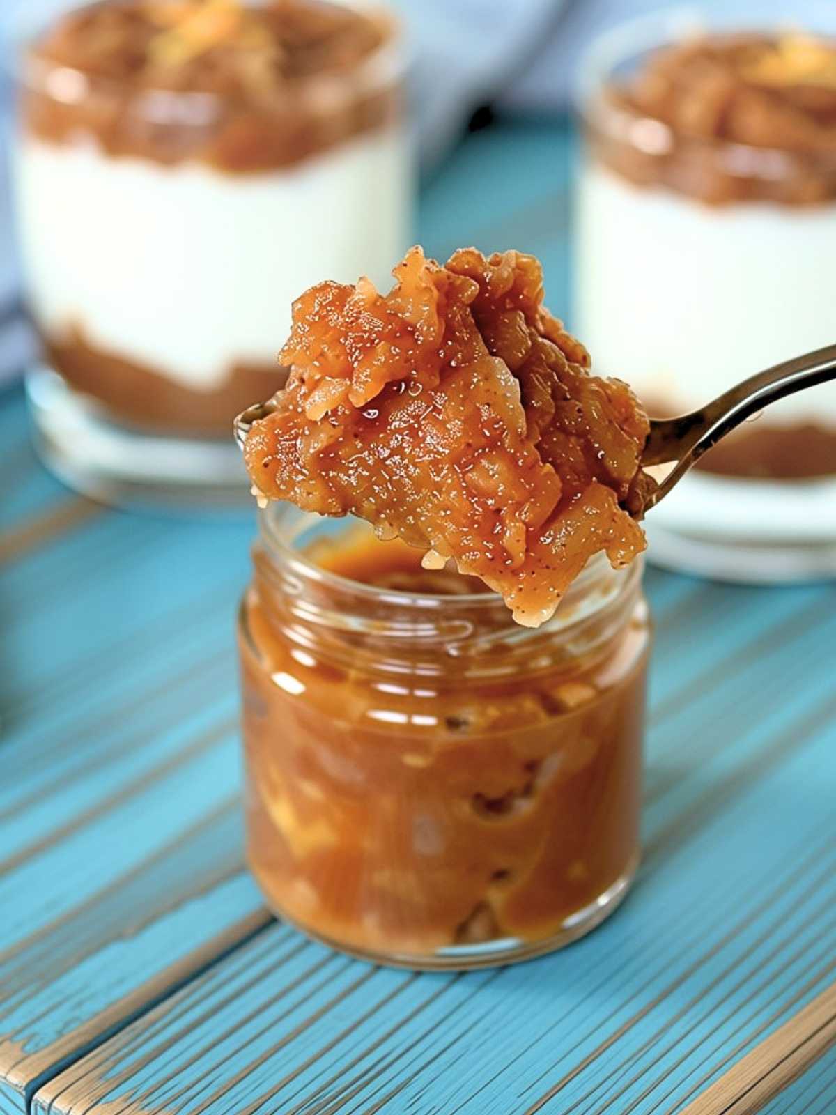 A scoop of zesty sauce with apple.
